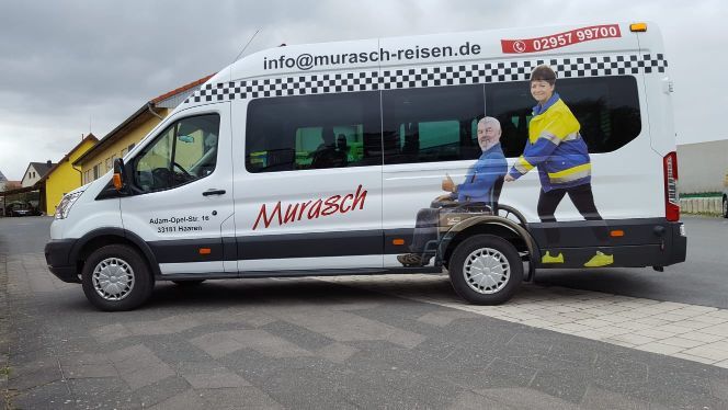 Ford Rollstuhlfahrzeug