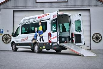 VW Caddy Maxi Rollstuhlfahrzeug