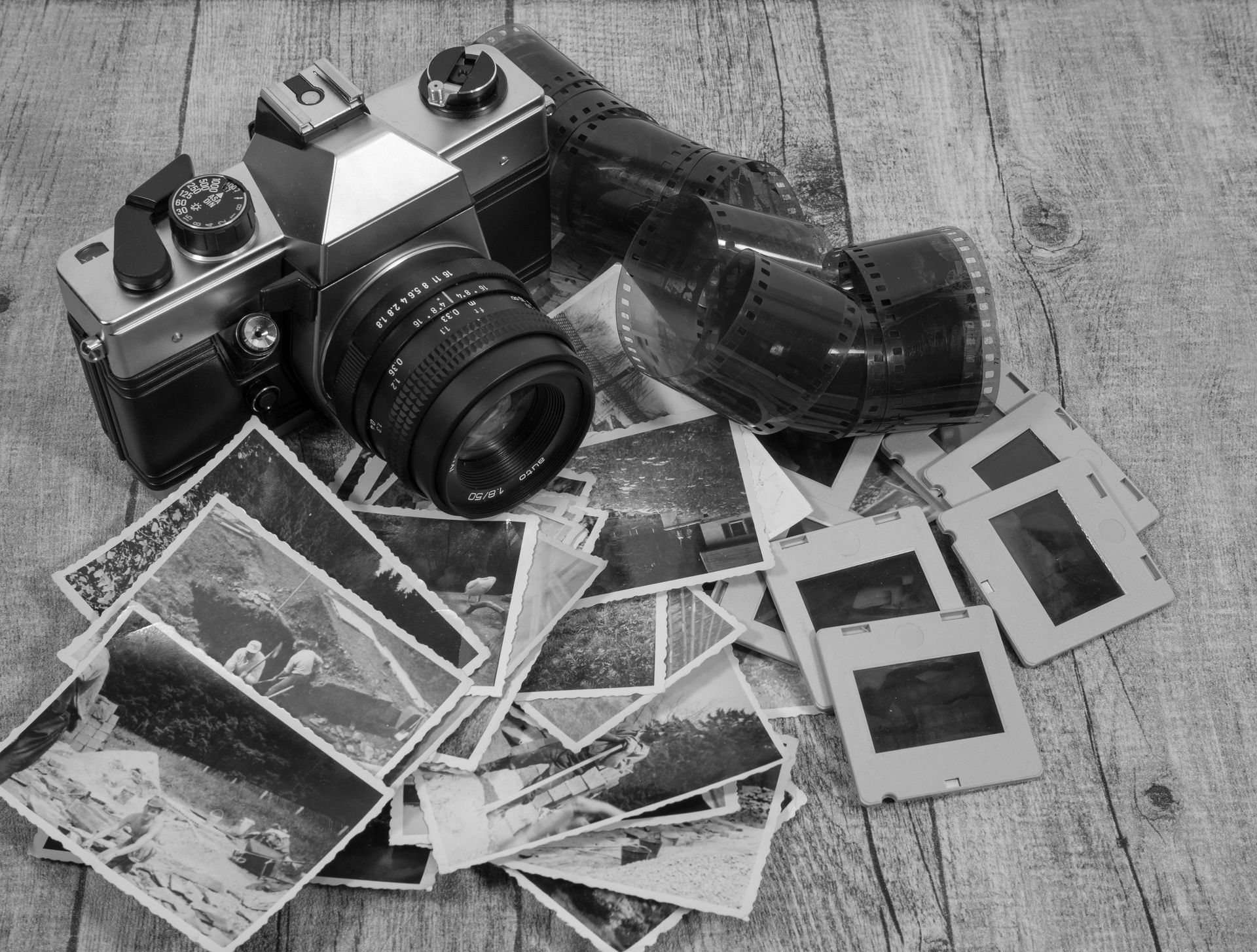 Un appareil photo avec des photos