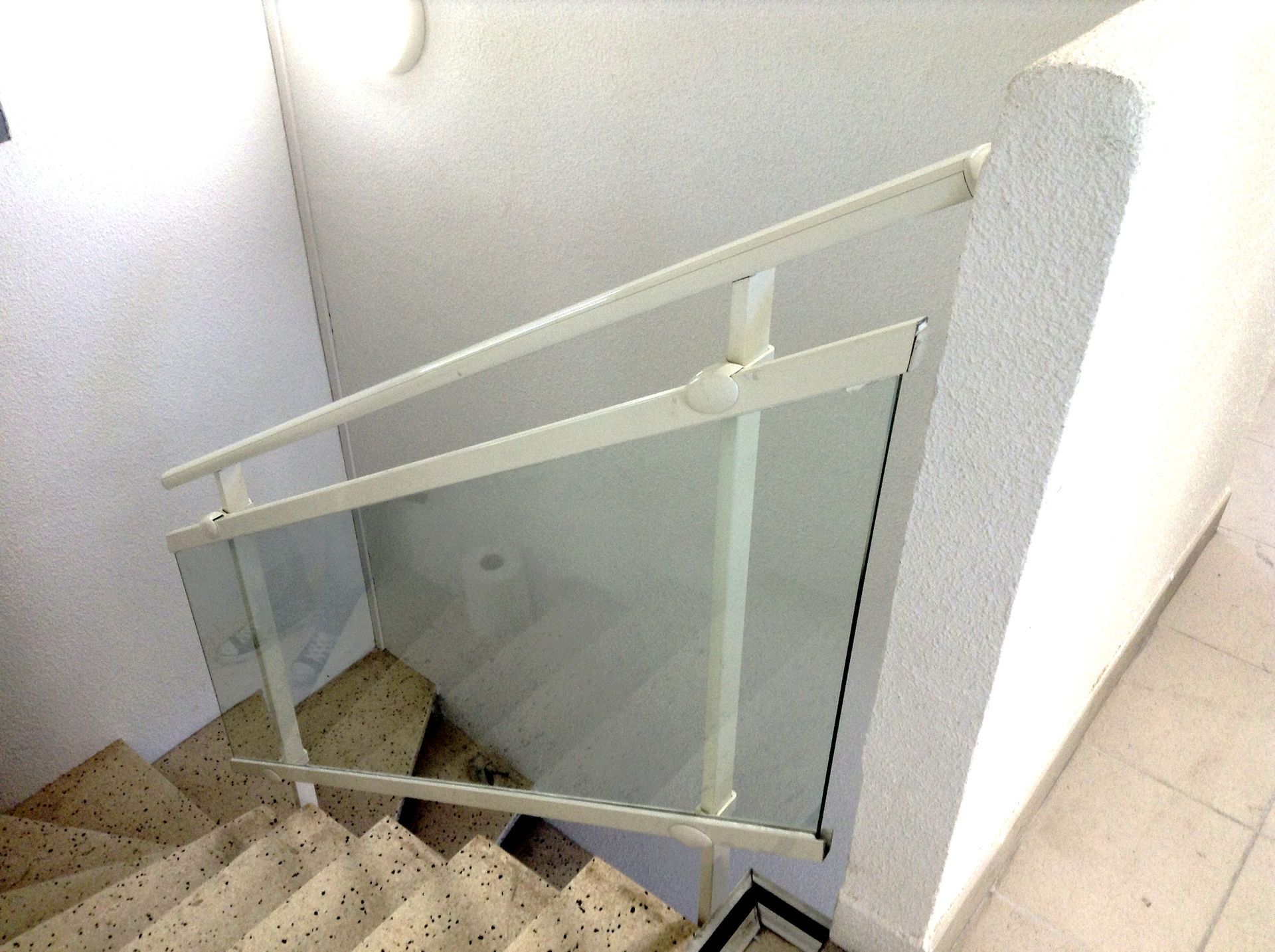 Garde-corps vitré d'un escalier