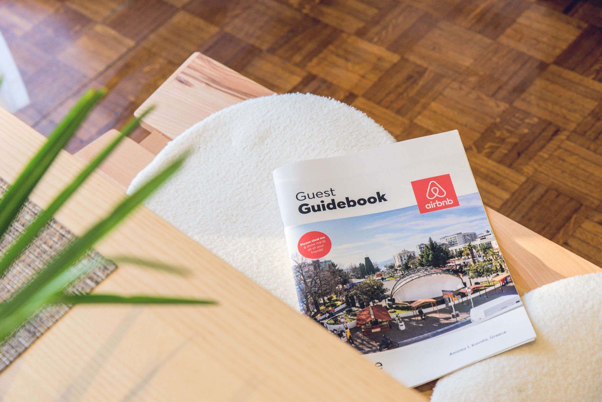 Airbnb Guidebook