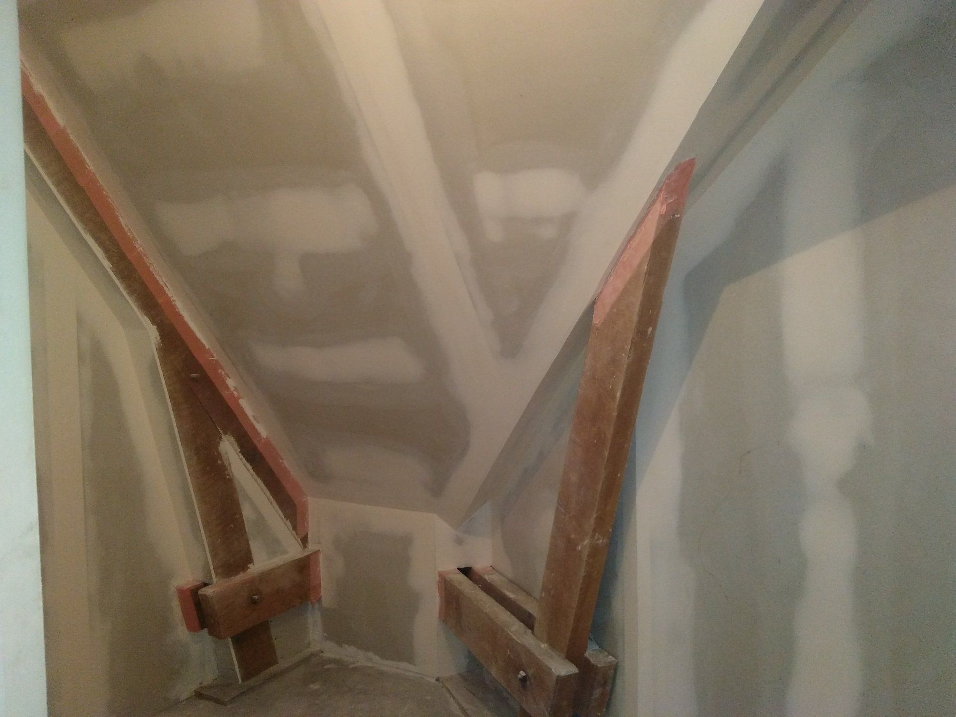 travaux de plâtrerie dans une petite pièce