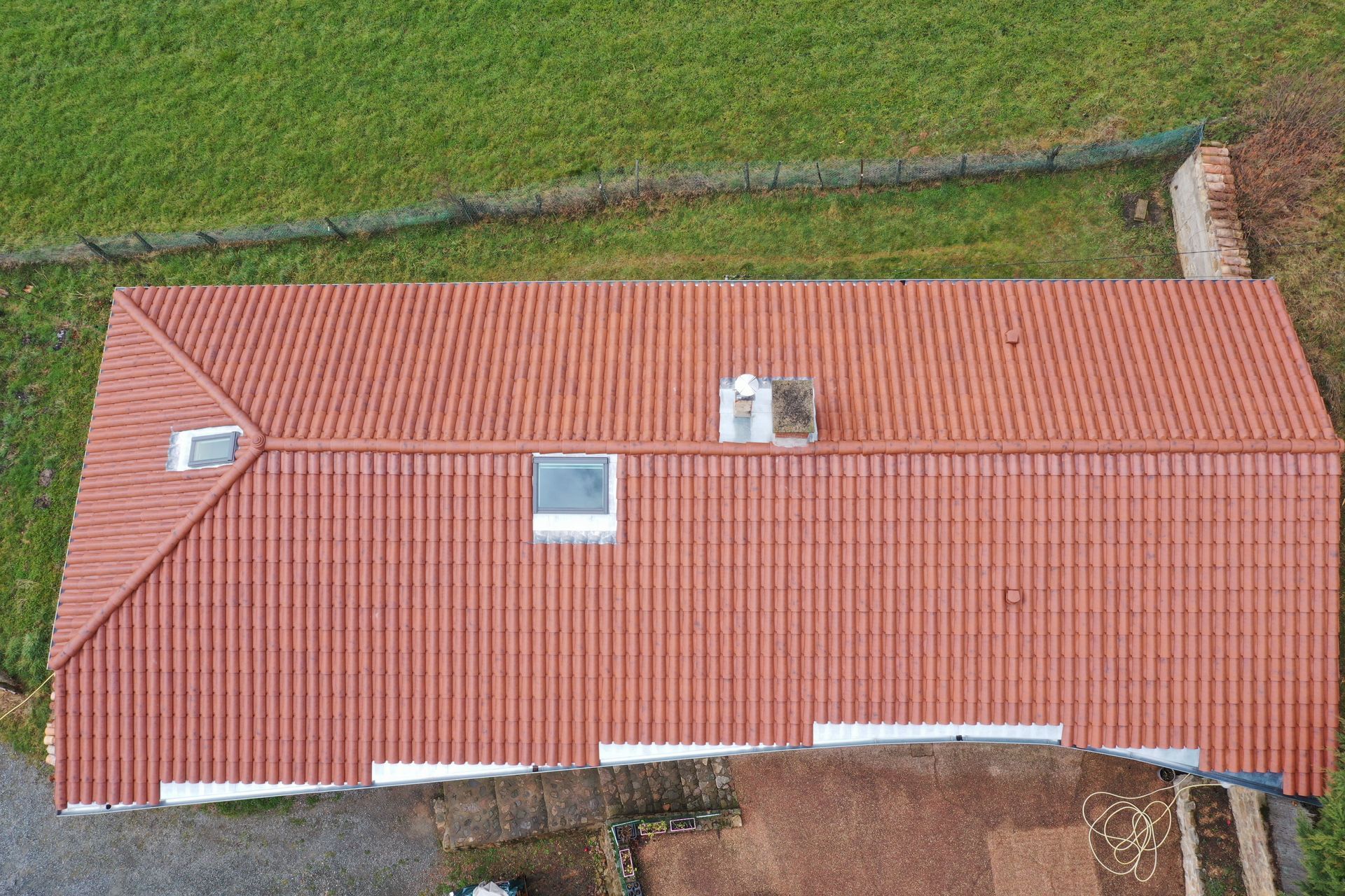 Rénovation de toiture d'une grande maison