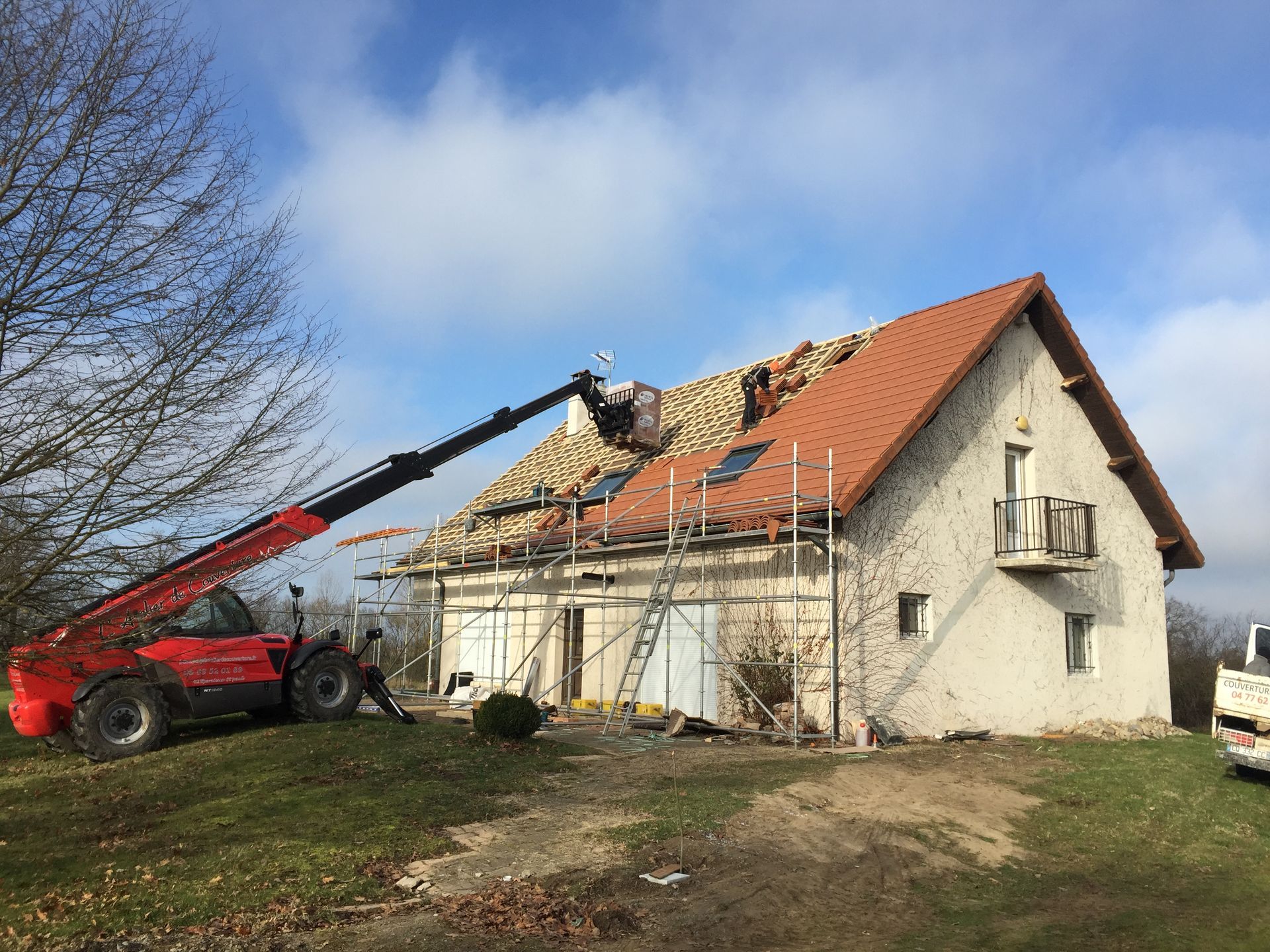 Rénovation de toiture en cours à Roanne