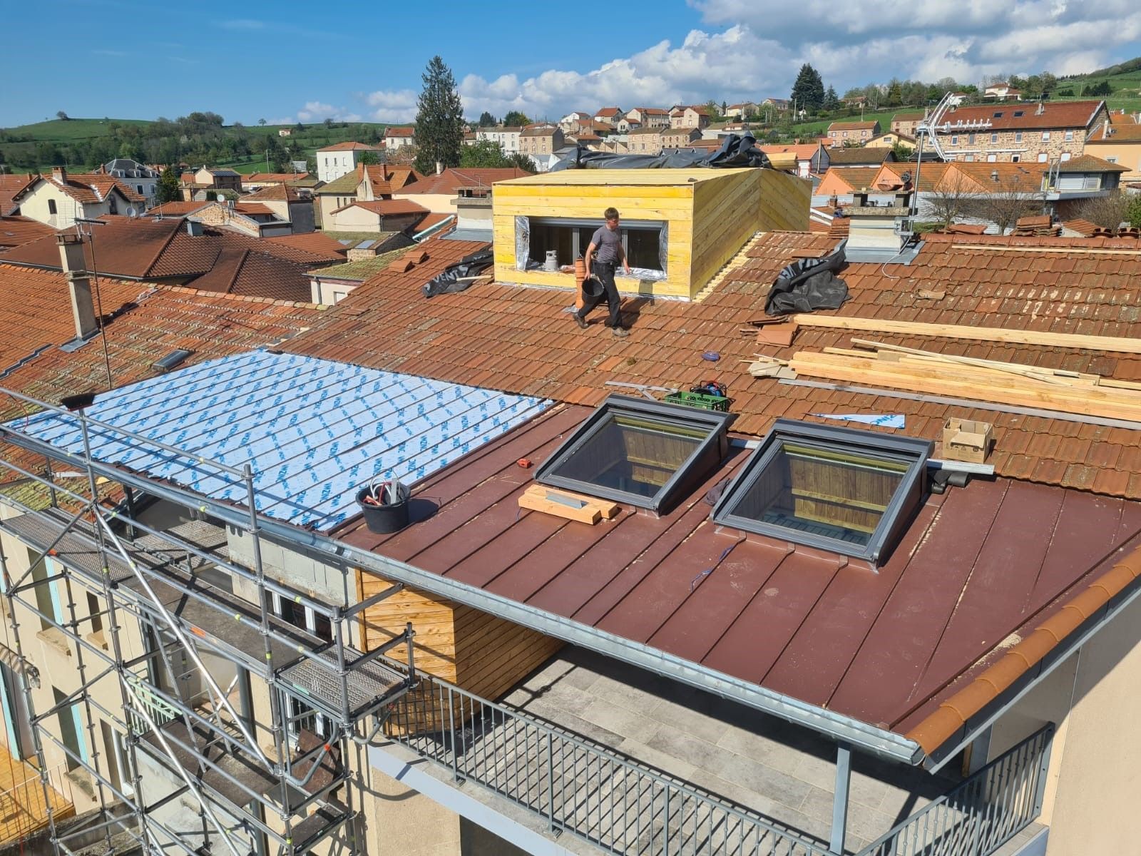 Réalisation d'éléments en zinc à Bussières