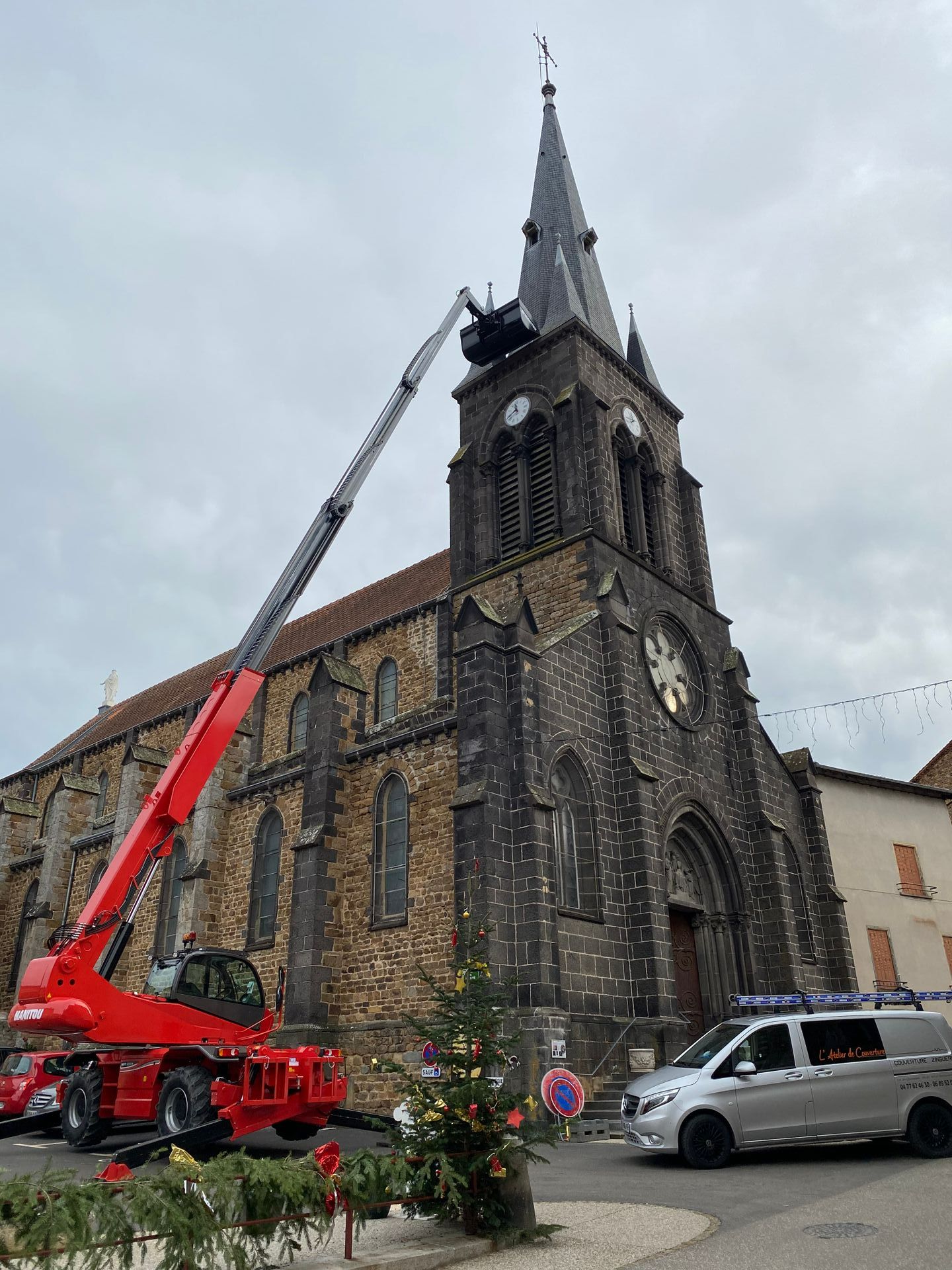 Rénovation du clocher d'une église
