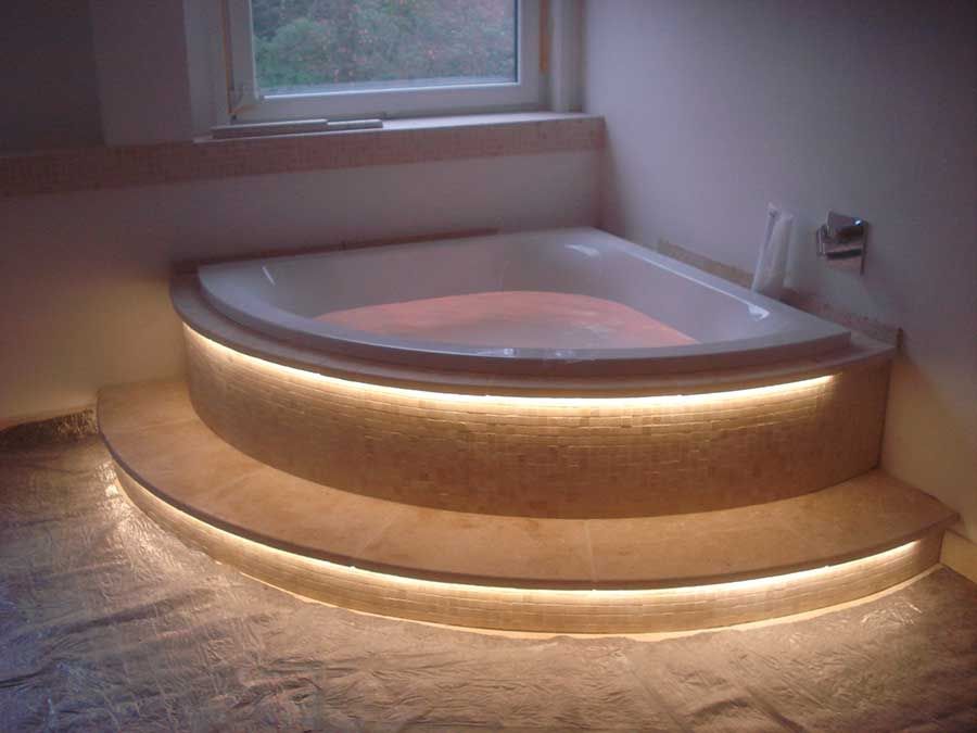 Badewanne beleuchet