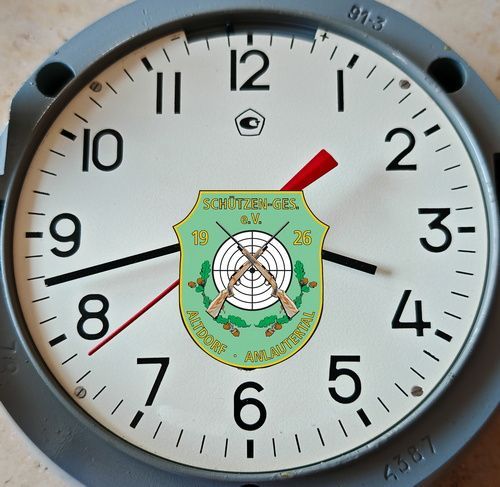 Uhr