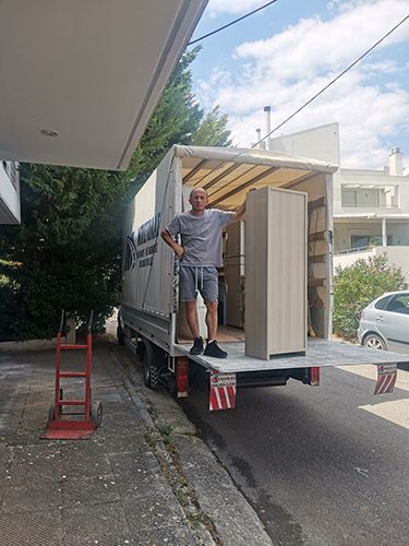 ΜΠΙΣΤΟΛΑΣ ΕΜΜΑΝΟΥΗΛ
Μεταφορές – Μετακομίσεις – Αμπαλάζ – Διανομές – Ανυψώσεις – Σύνδεση & Αποσύνδεση Ηλεκτρικών Συσκευών