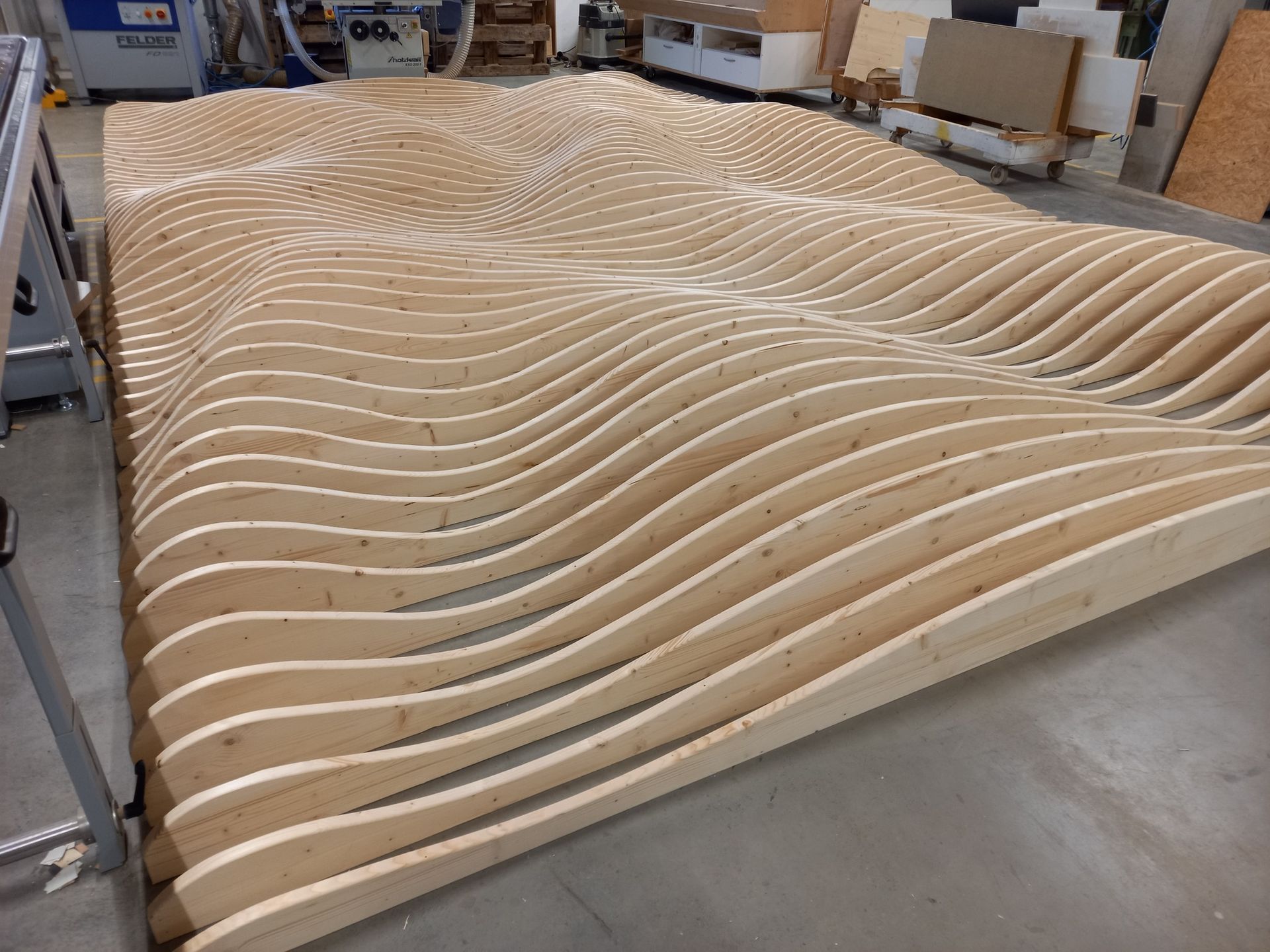 Schalldämmung wellenförmig Schreinerei Heinrich Brückner GmbH & Co. KG