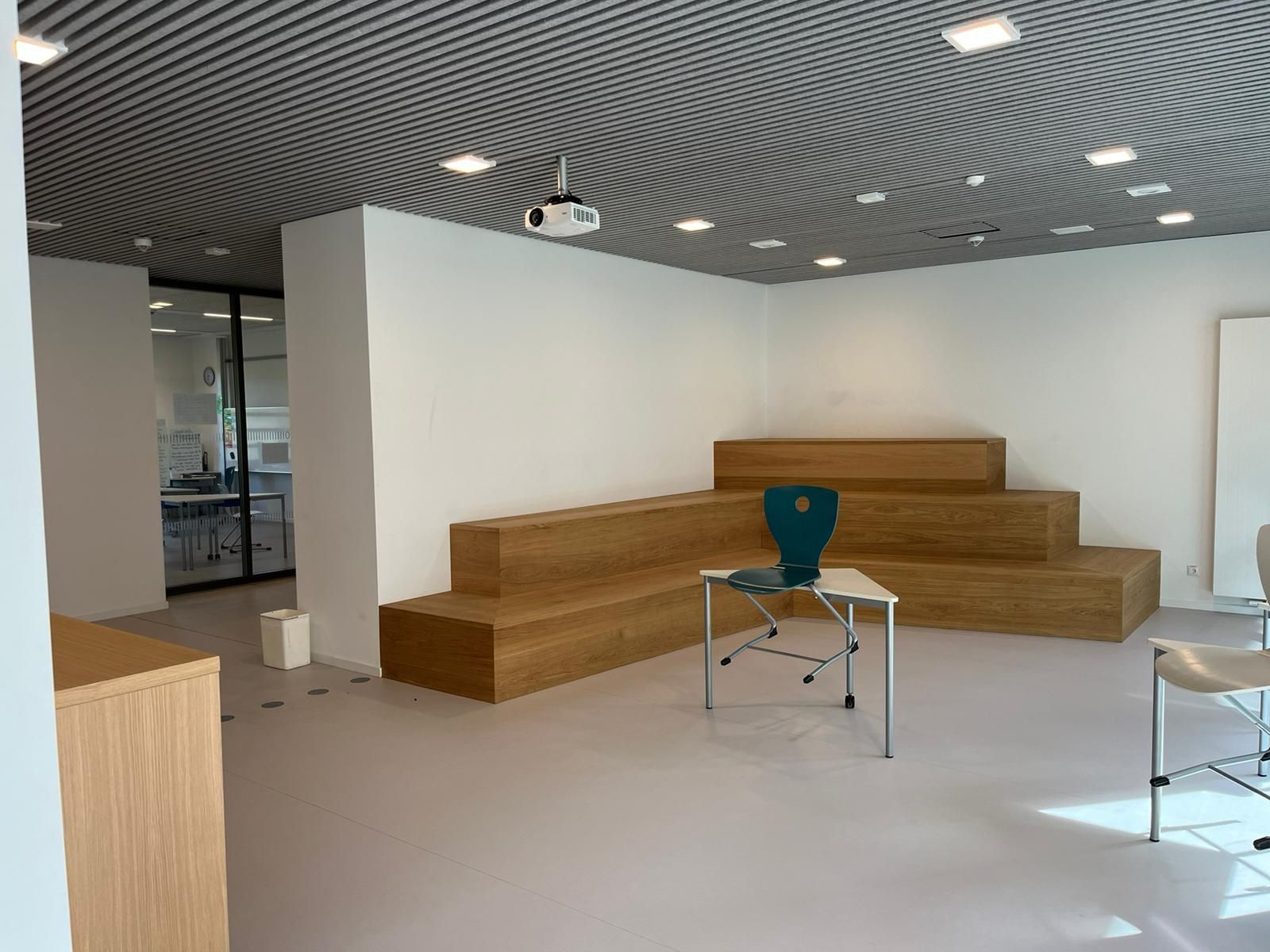 Sitzgelegenheit Schreinerei Heinrich Brückner GmbH & Co. KG