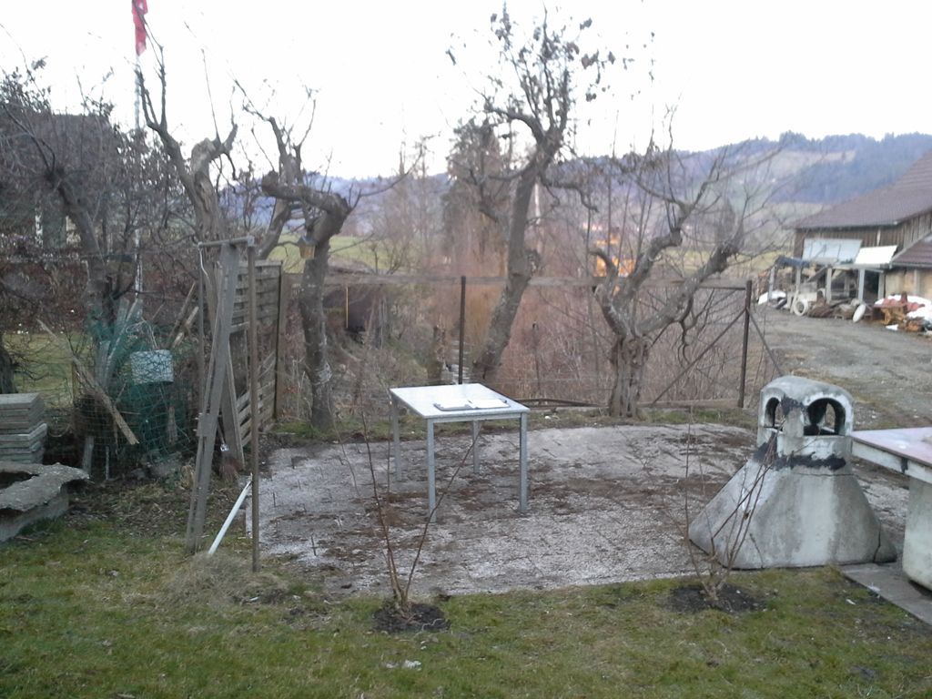 Gartensitzplatz mit Sichtschutz alt