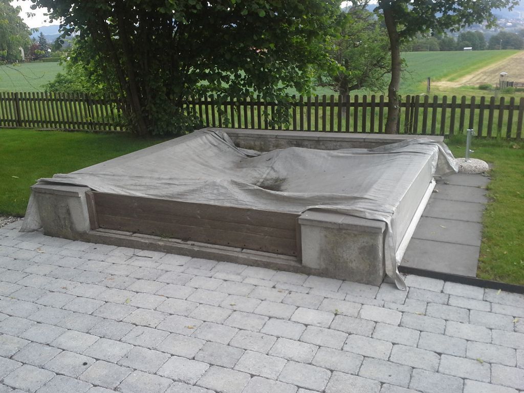 Sandkastenabdeckung alt