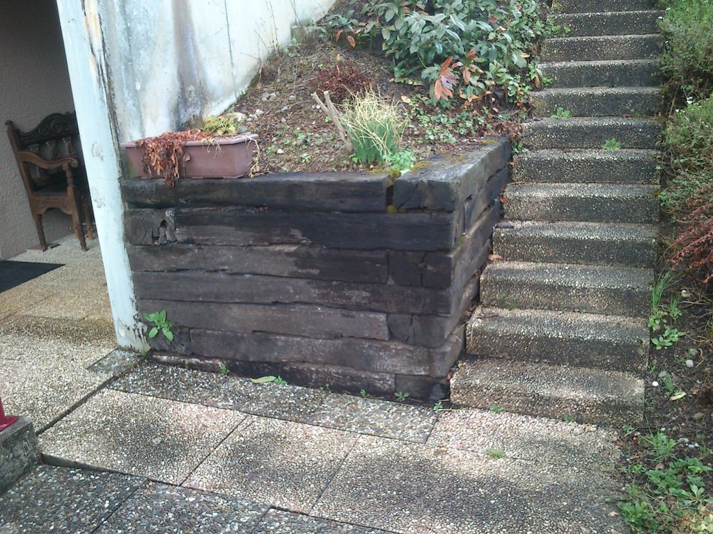 Ersatz Schwellenmauer mit Verzasca Betonmauerstein