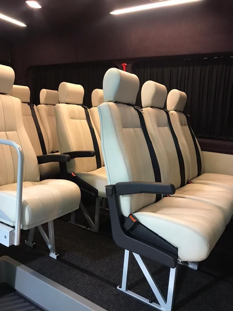 Sitze im Transporter