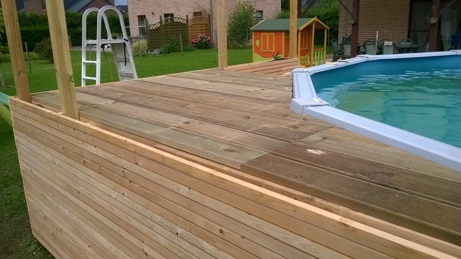 Piscine finition des margelles