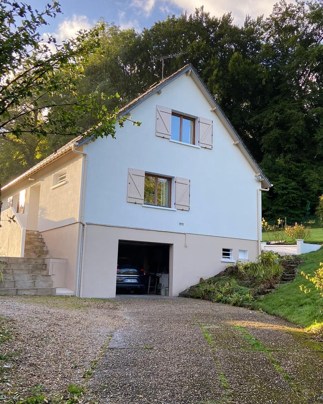 Maison à étage après le ravalement