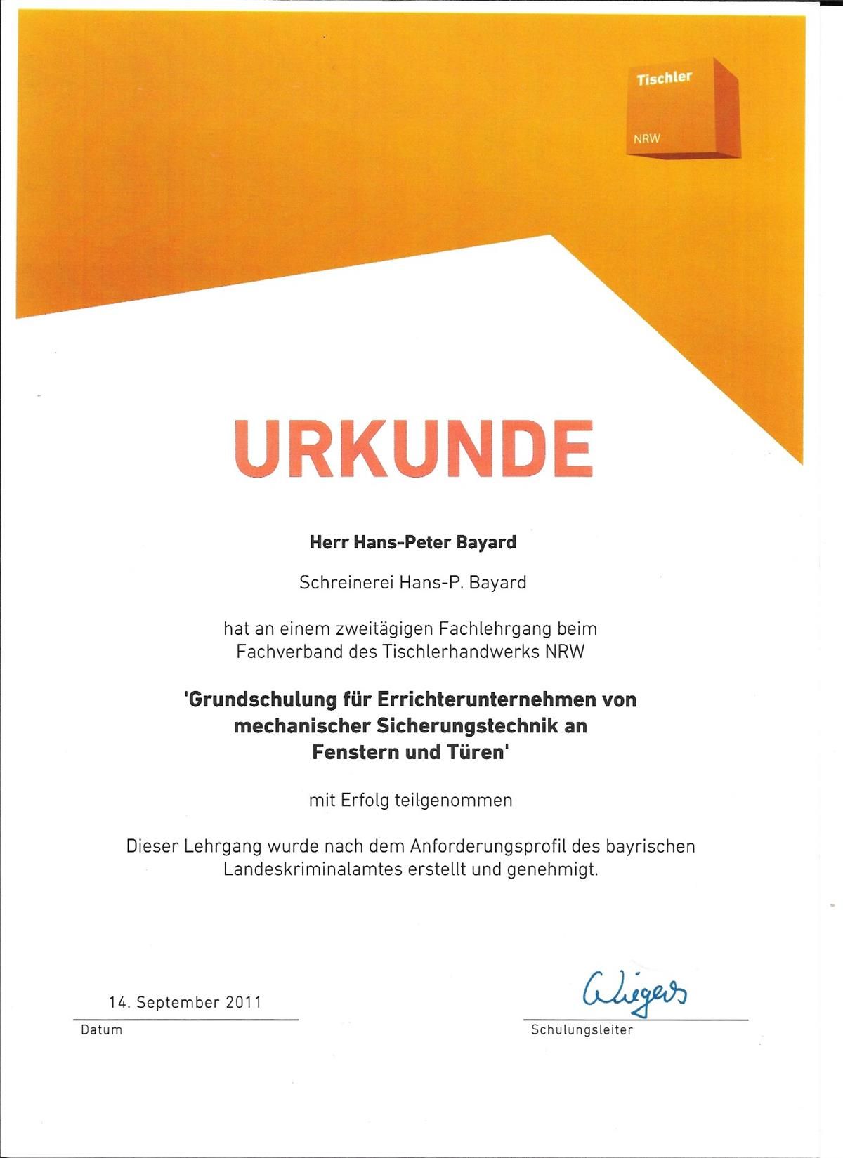 Ein Zertifikat mit dem Wort Urkunde darauf