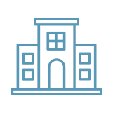 Un dibujo lineal de un edificio con tres ventanas y una puerta.