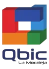 Logotipo de Qbic La Moraleja con un colorido cubo geométrico 3D sobre el nombre.
