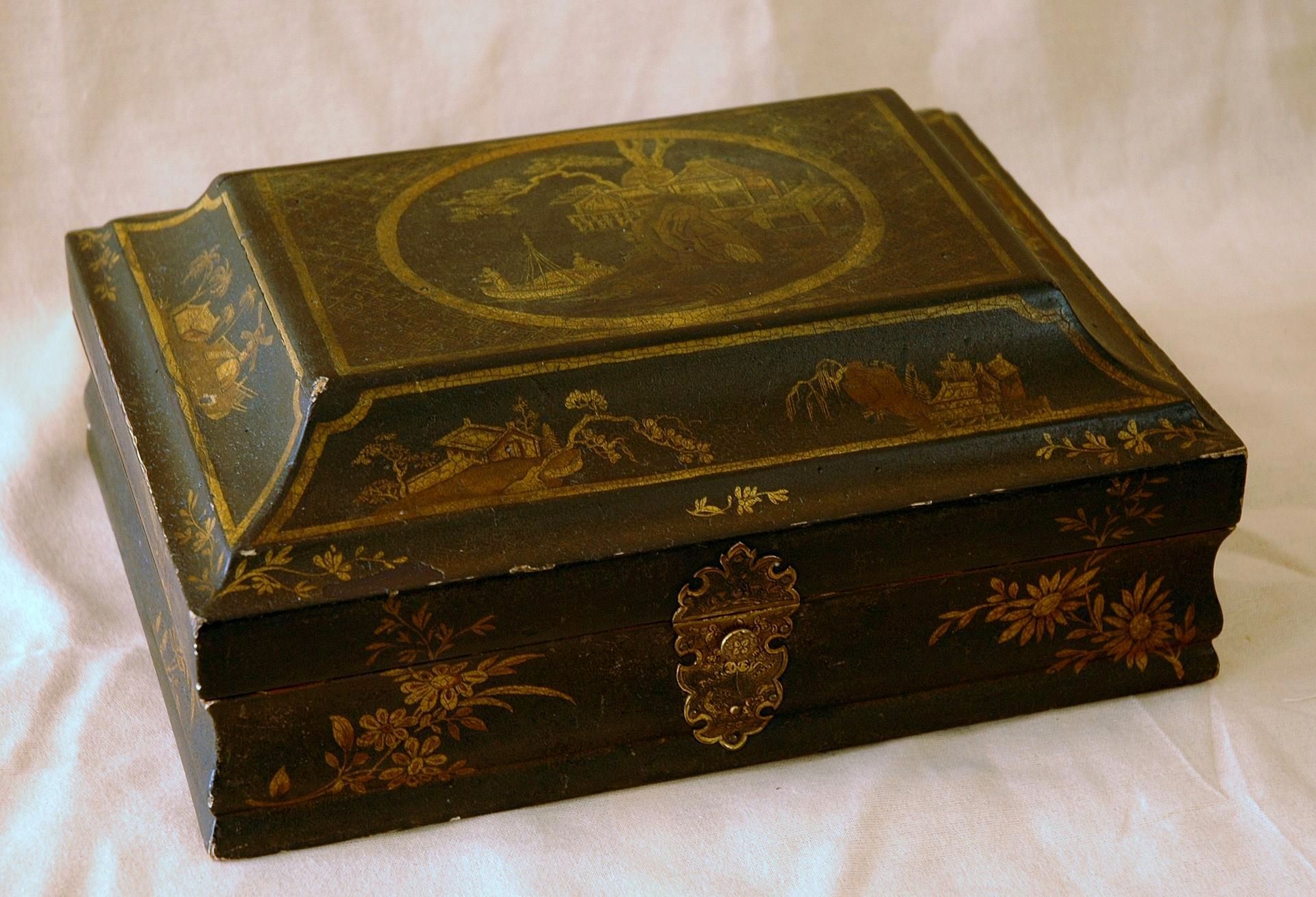 Coffret ancien