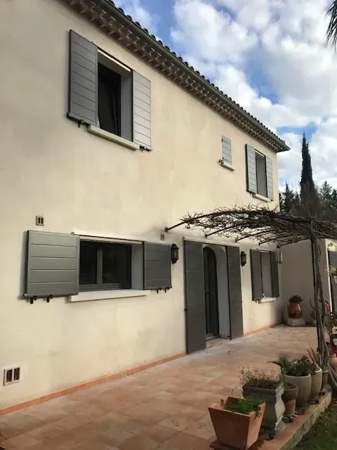 Volets battants en alu