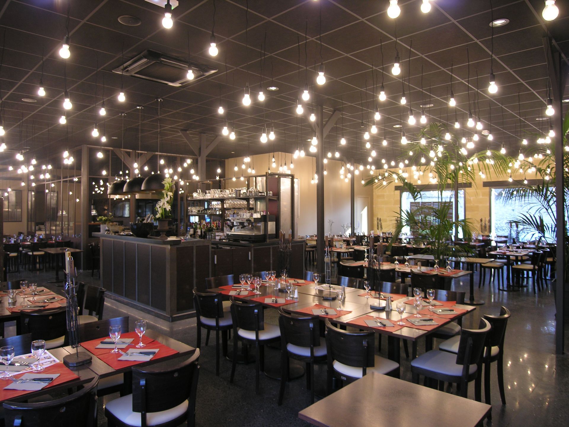 Salle du restaurant Le Sans Gêne à Caen