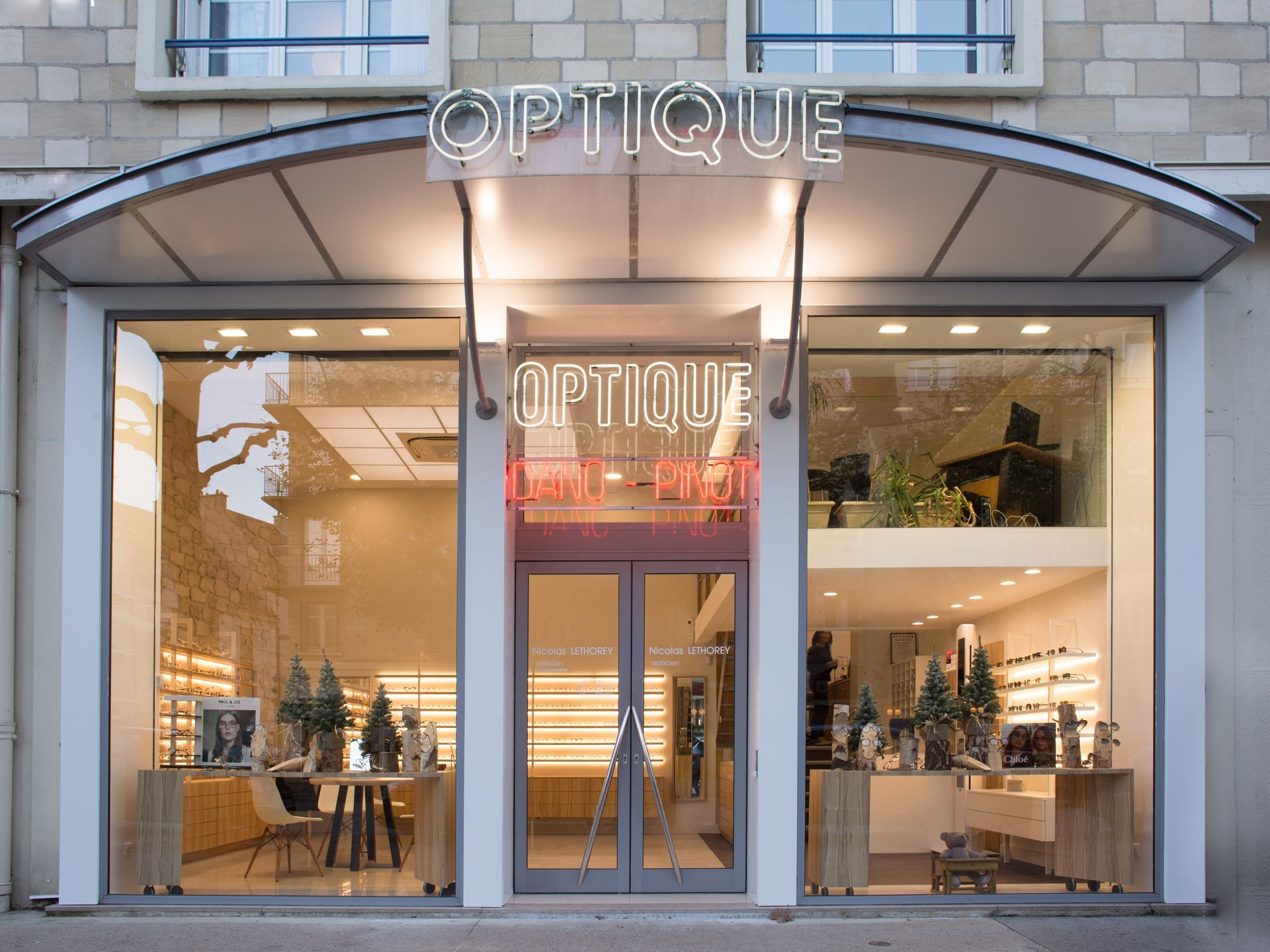 Façade d'un magasin d'opticien