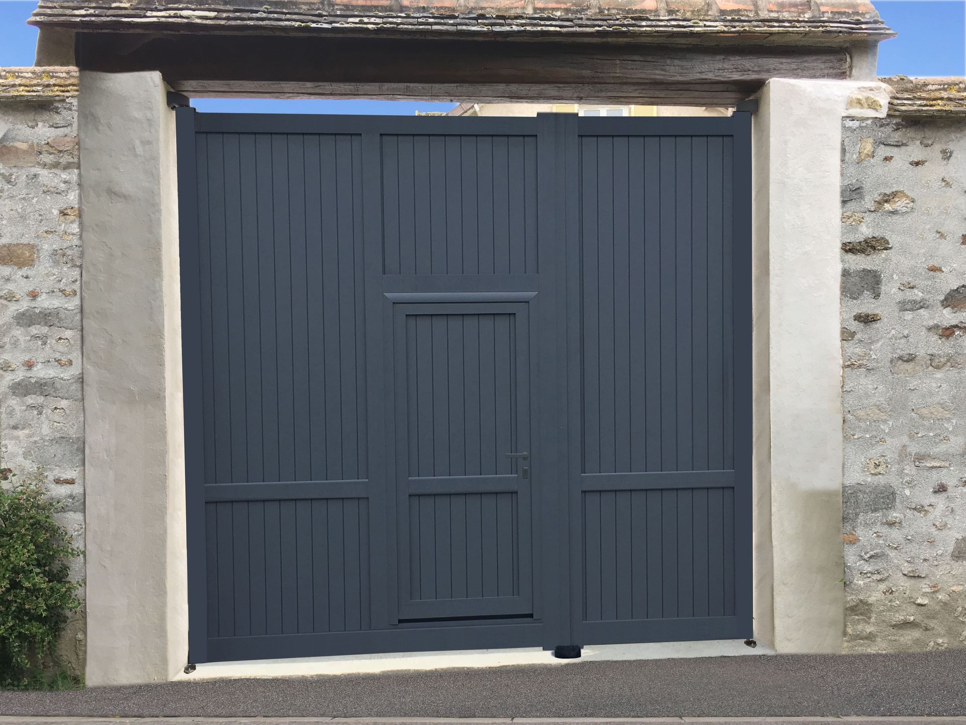 Portail avec portillon compris dedans