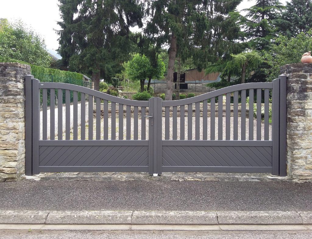 Portail classique gris