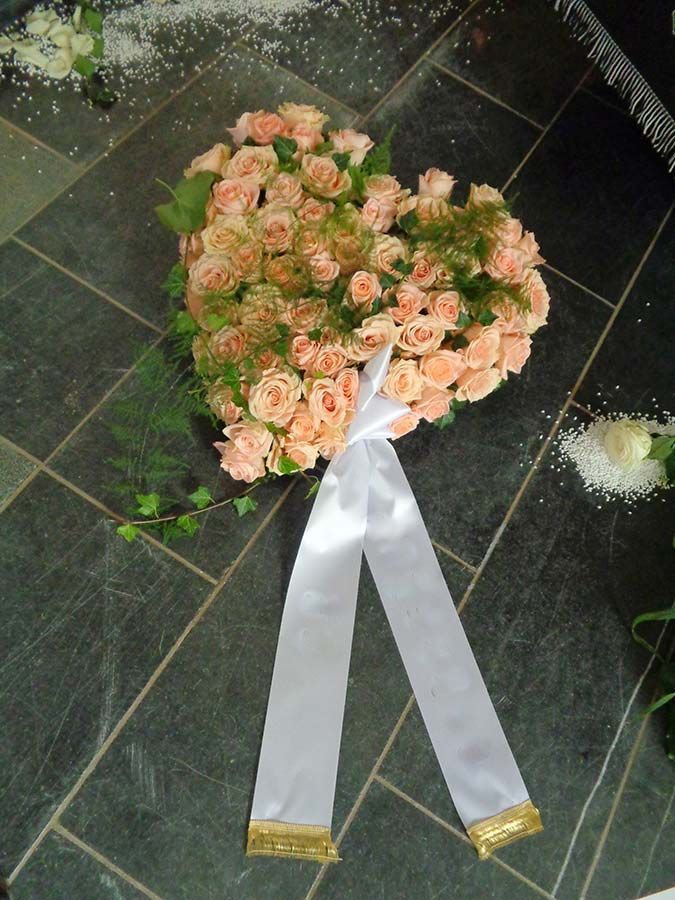 Apricot Rosen Gesteck