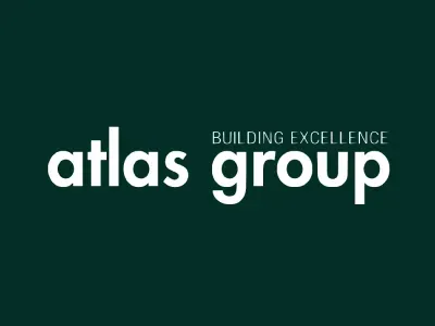 El logotipo de Atlas Group, con texto blanco sobre fondo verde oscuro y el lema 