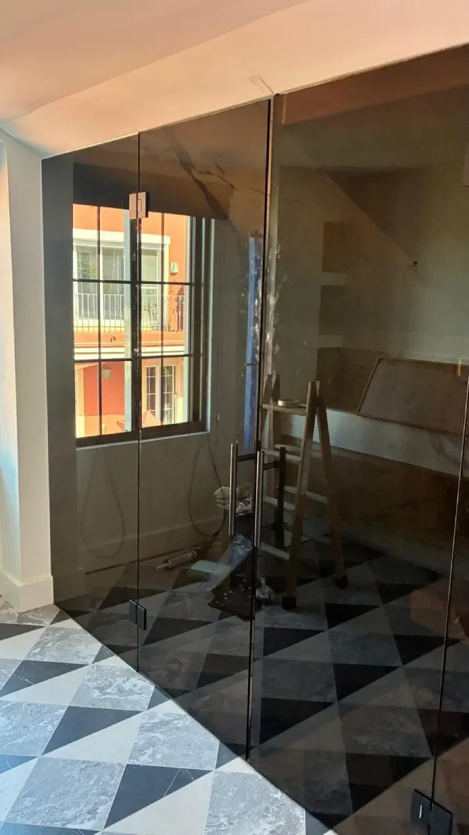 puerta de cristal para sauna
