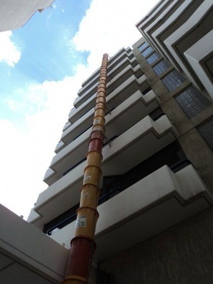 Ενοικιάσεις χωνιών κάδων μπαζών Παπαδάκης Θεόδωρος στο Περιστέρι