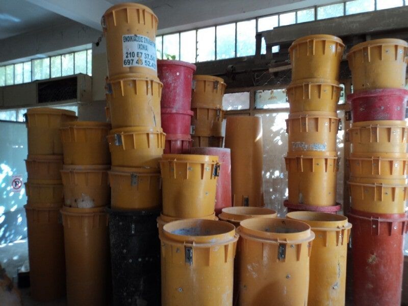 Ενοικιάσεις χωνιών κάδων μπαζών Παπαδάκης Θεόδωρος στο Περιστέρι