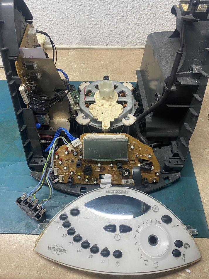 Reparación TM31 Continuamos reparando Thermomix TM31