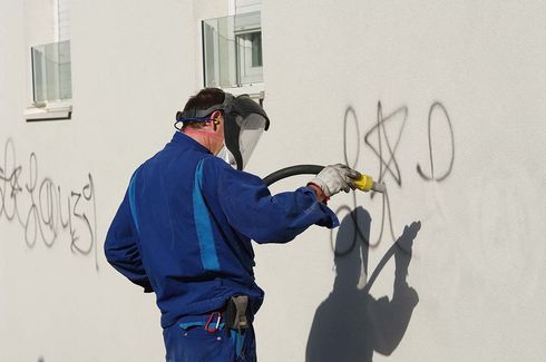 Raabe Graffitientfernung Fassadenschutz