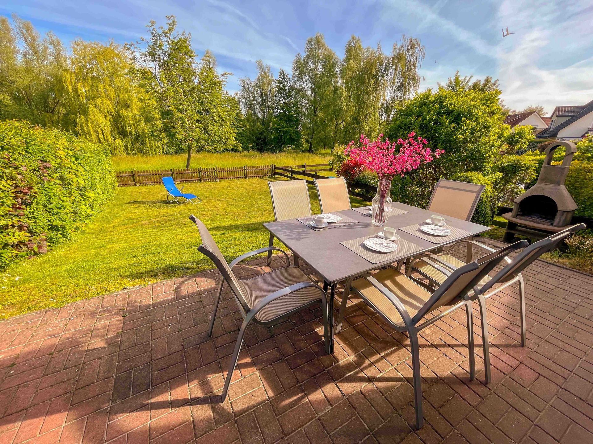 Terrasse mit Blick ins Grüne
