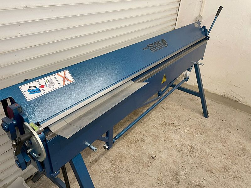 Maschine für Blechkanten