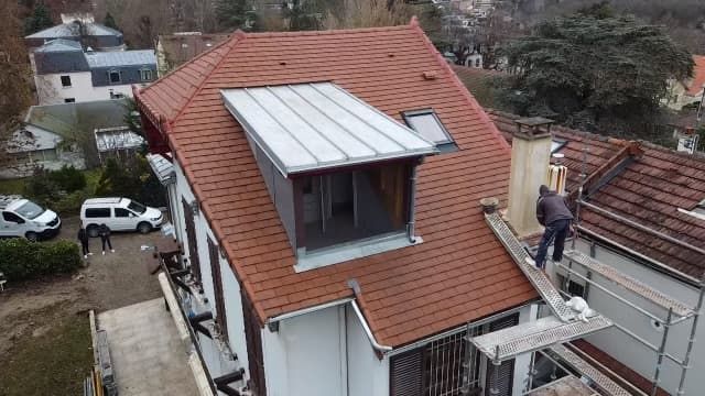 Vers la page Louveciennes.