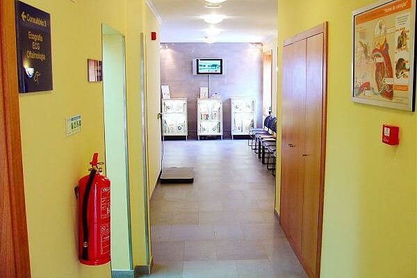 Corredor de hospital veterinário