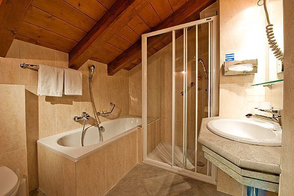 Bad Engiadina - Hotel Chesa Grischa in Sils-Baselgia