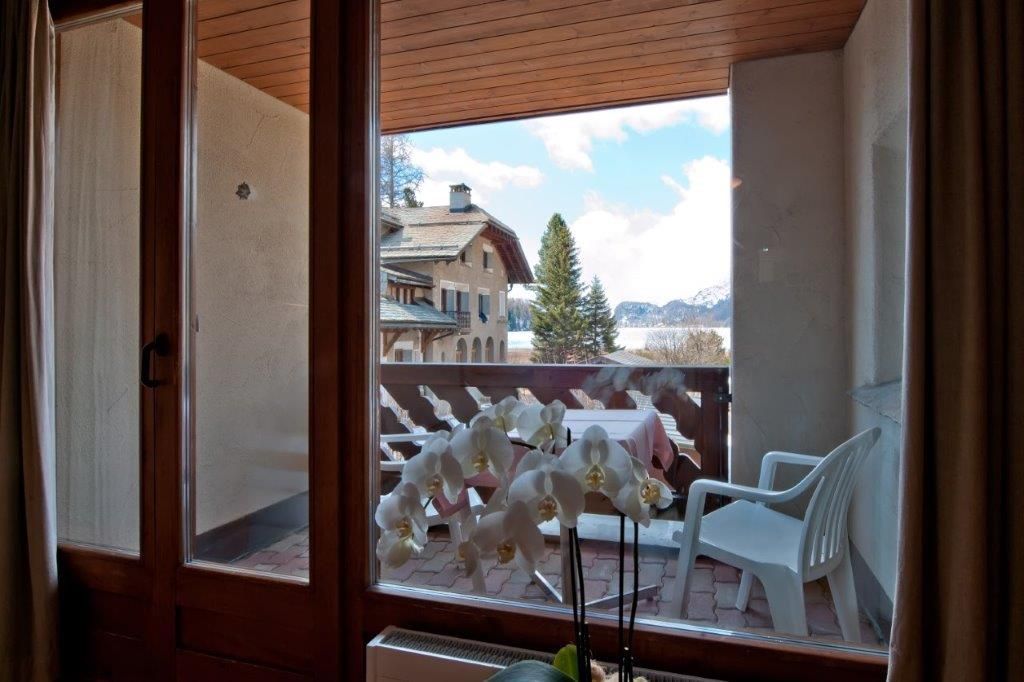 Junior Suite mit Balkon Aussicht Marmotta - Hotel Chesa Grischa in Sils-Baselgia