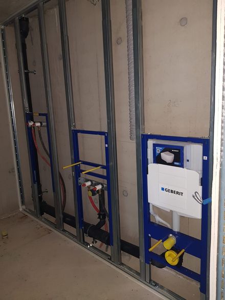 Rénovation sanitaire avec installation d'un système Geberit