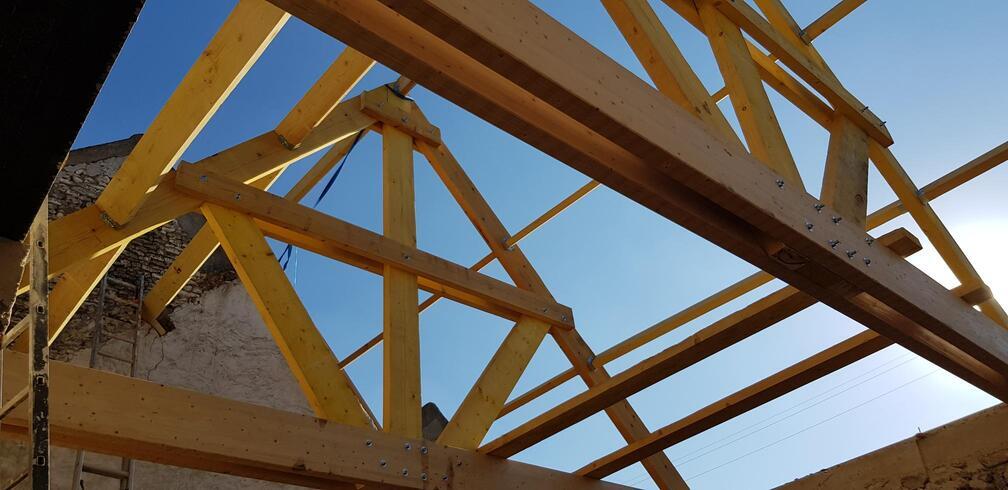 Charpente installée de l'intérieur 3