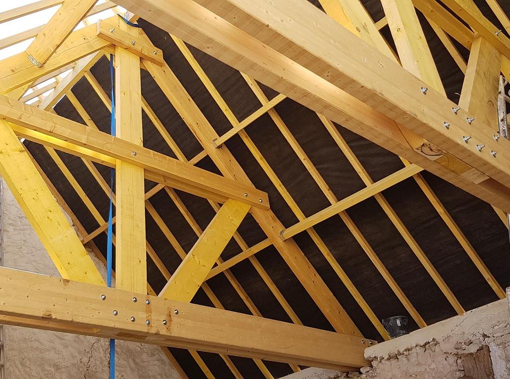Charpente installée de l'intérieur