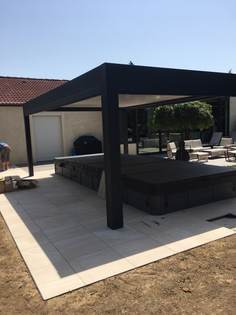 Piscine complètement terminée