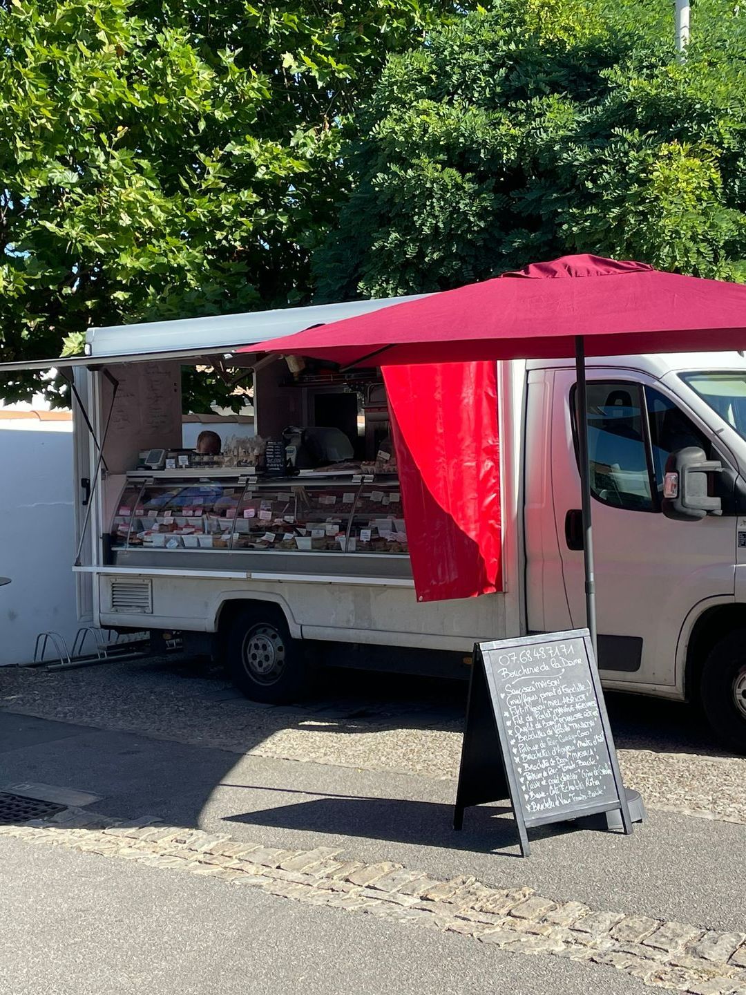 Un camion de marché