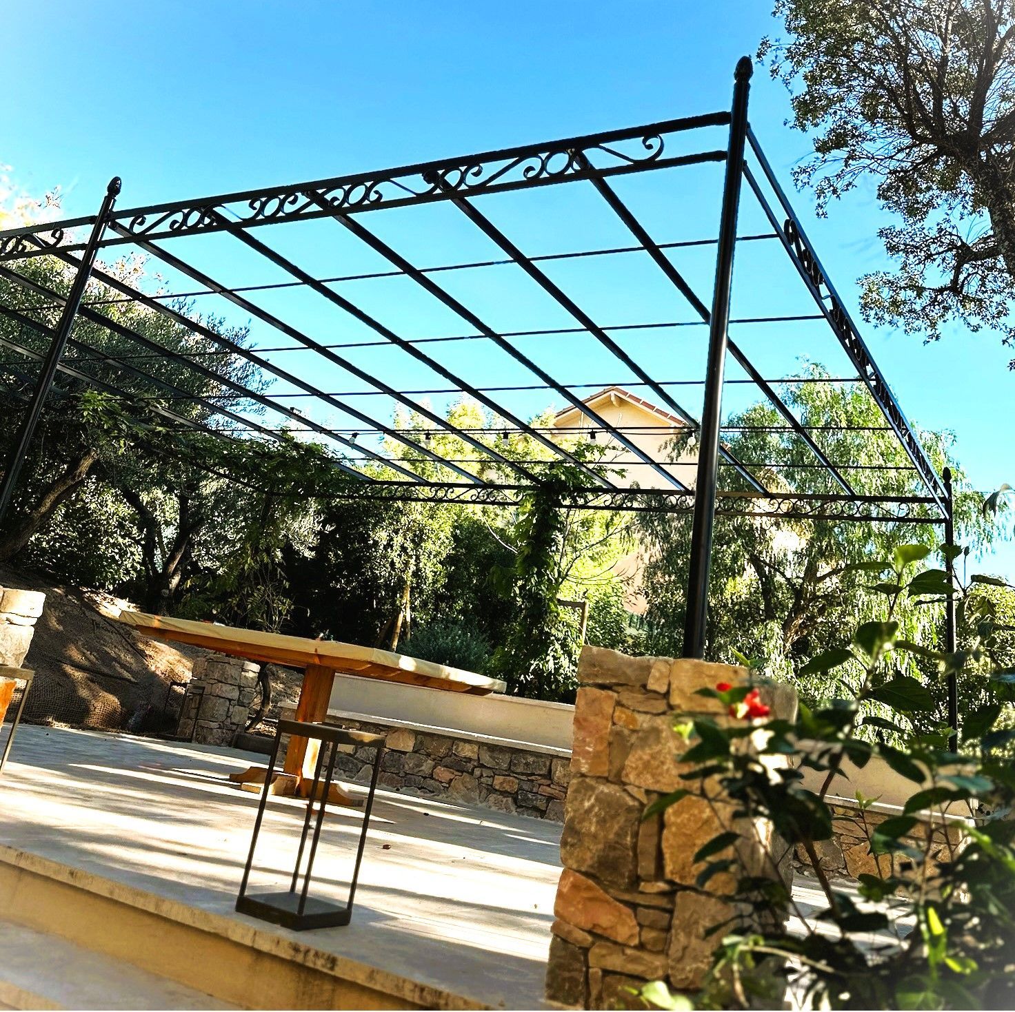 Pergola sur terrasse extérieure