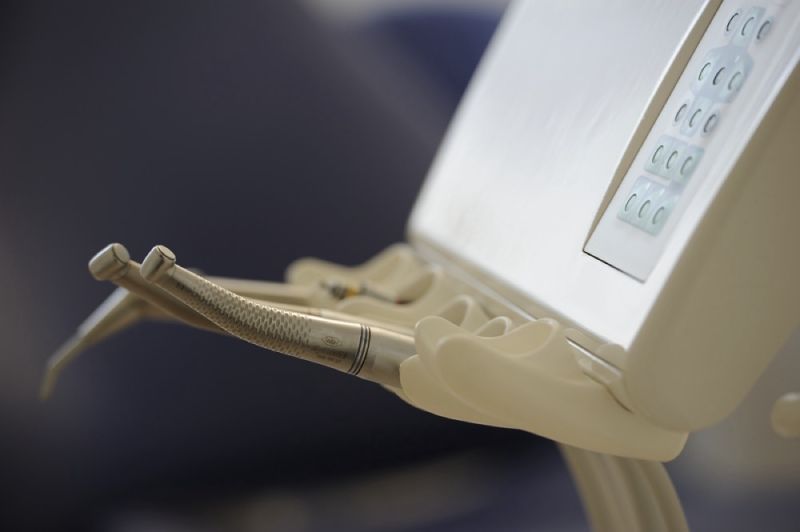 nahanblick auf zahnarztmaschine